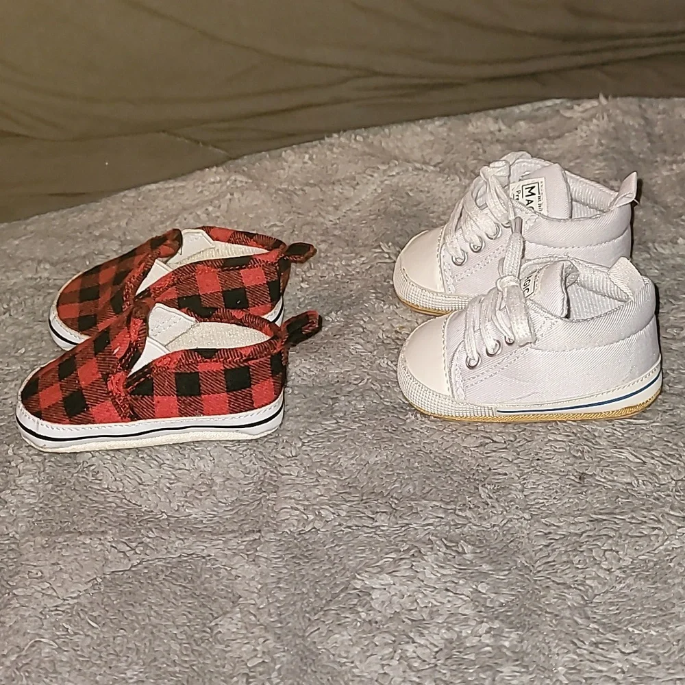 Magic Prewalker & Creations Of Grace 3-6M Baby Infant Shoes Sneakers White Plaid